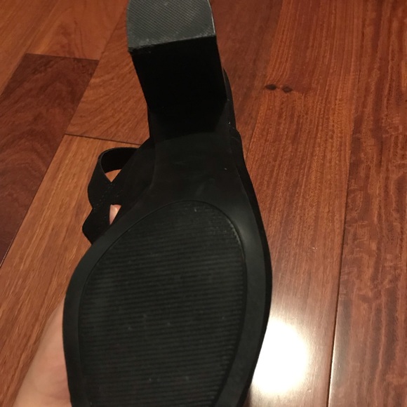 Black bootie NEVER WORN!! - Picture 3 of 5